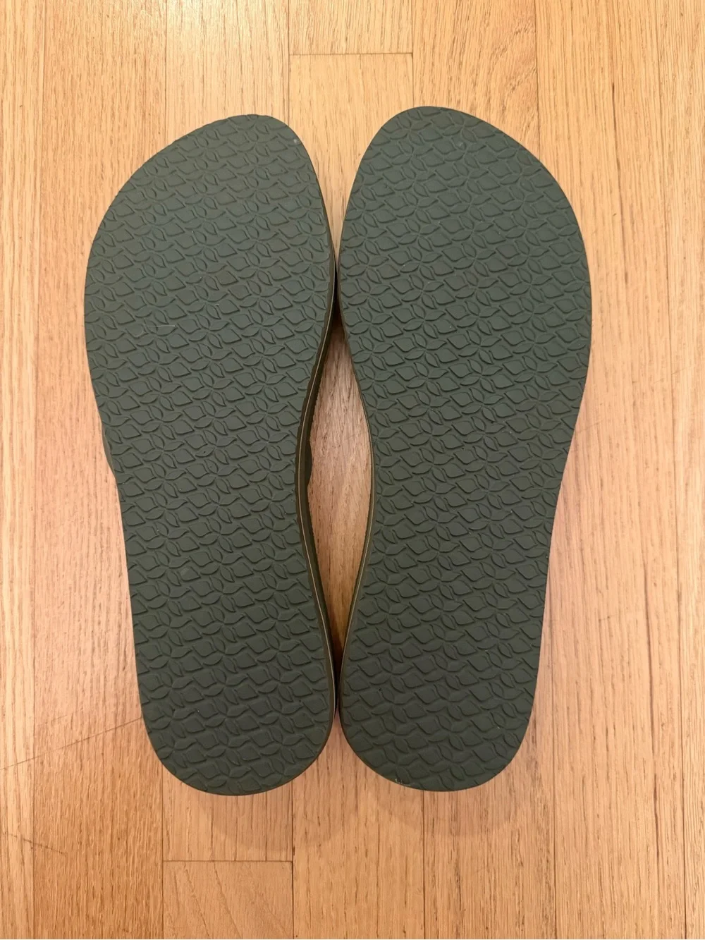 NWOB: Reef Cushion Breeze Women's Olive Green Slip-On Sandal, sz 10